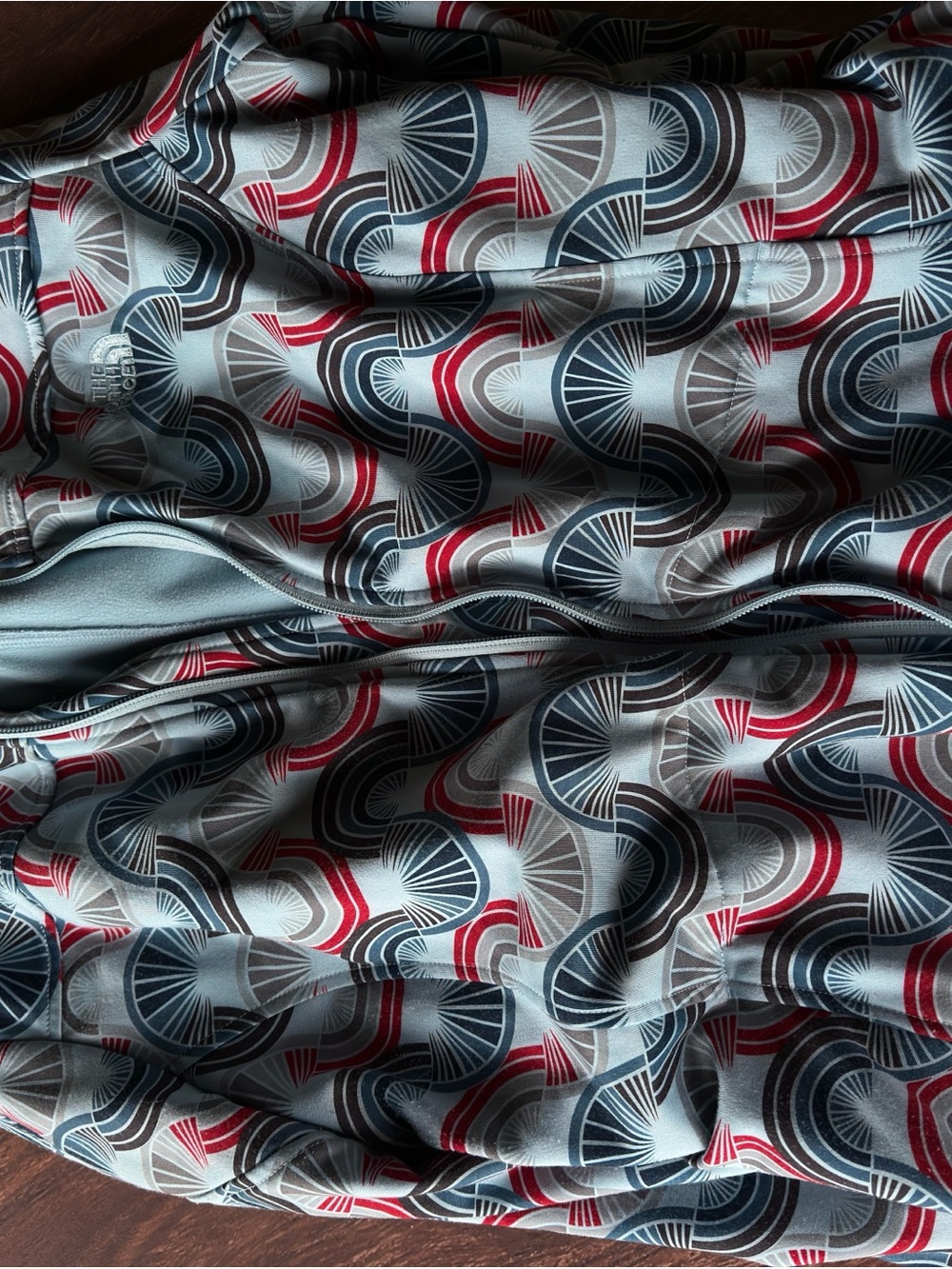 NorthFace colorful swirl print is similar to older printed Osito/Glacier XL